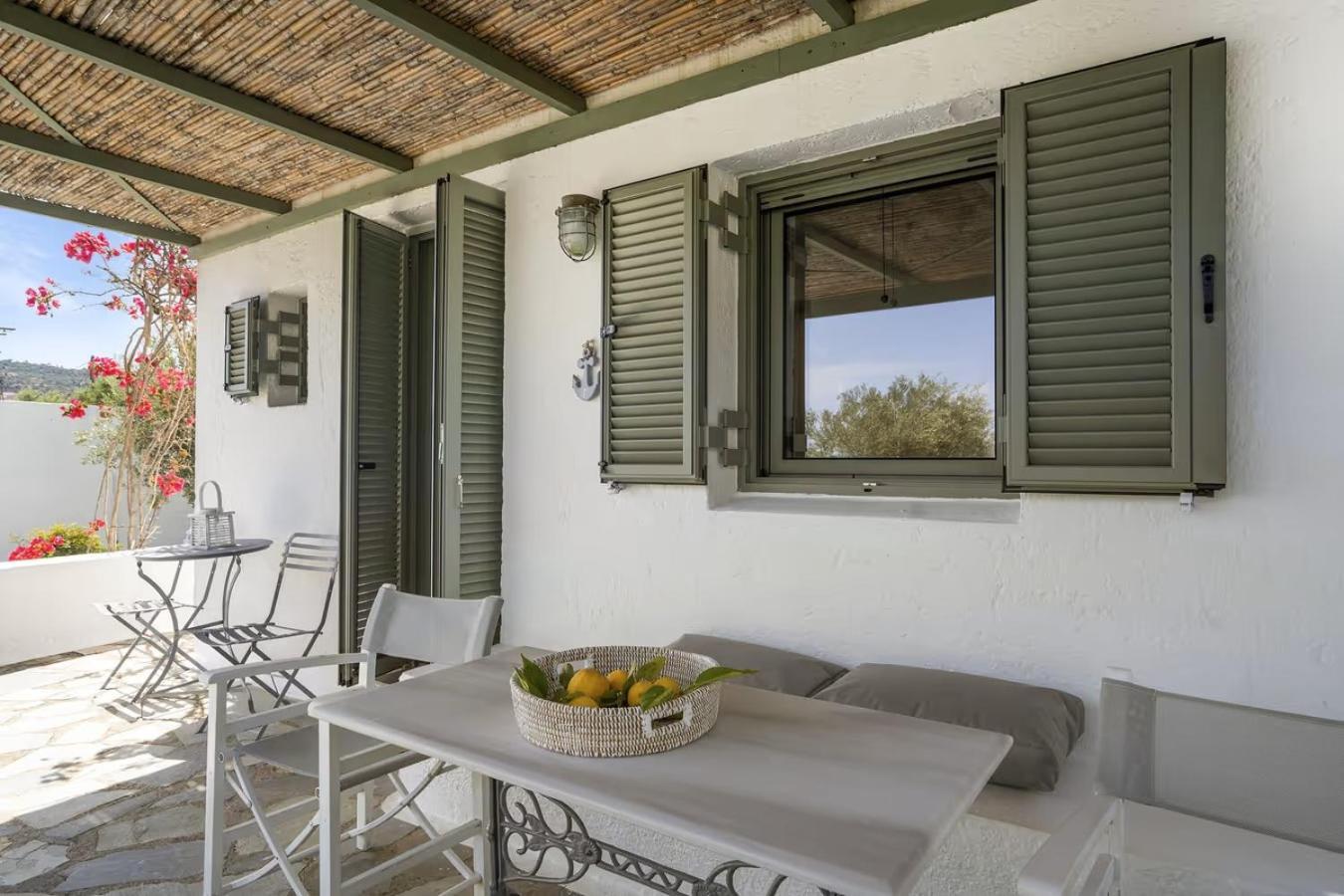 Niriides Resort Gythio Exterior photo